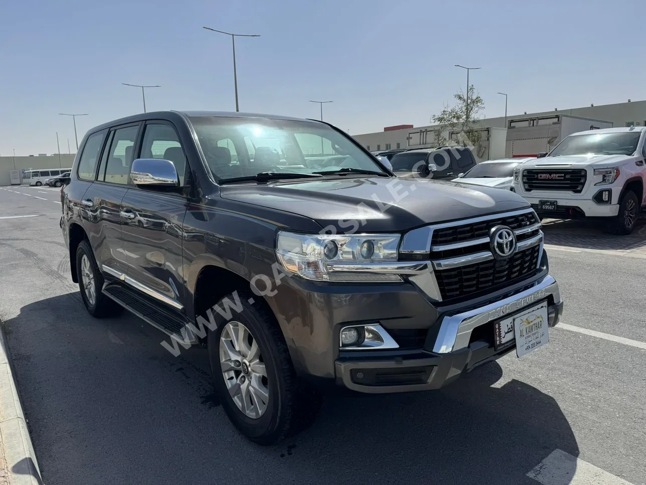 Toyota  Land Cruiser  GXR  2018  Automatic  345,000 Km  8 Cylinder  Four Wheel Drive (4WD)  SUV  Gray