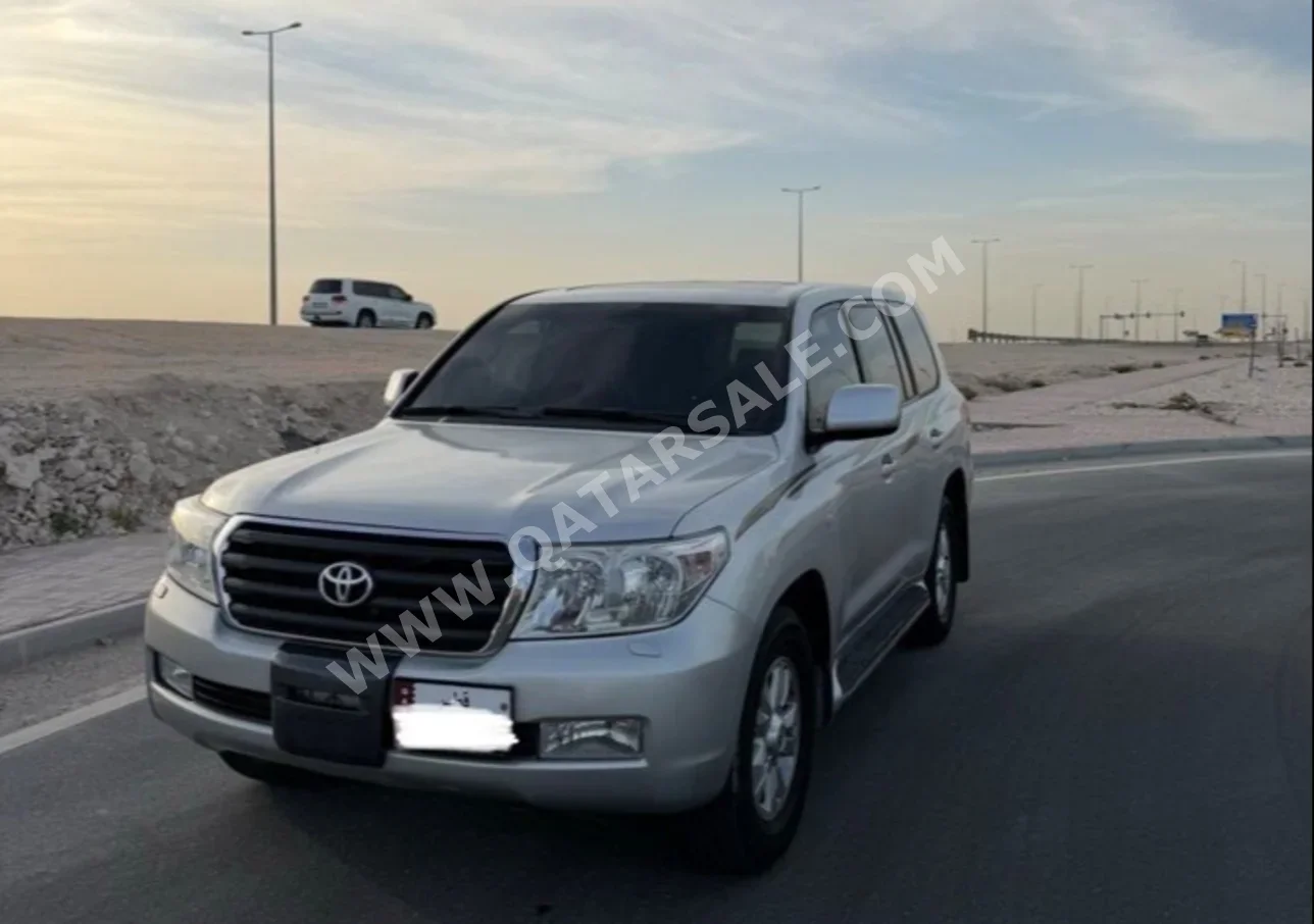 Toyota Land Cruiser GXR 2008 Automatic 346,522 Km 6 Cylinder Four Wheel Drive (4WD) SUV Silver