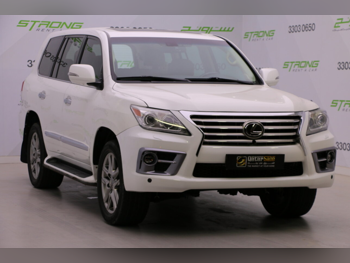 Lexus  LX  570  2014  Automatic  187,000 Km  8 Cylinder  Four Wheel Drive (4WD)  SUV  White