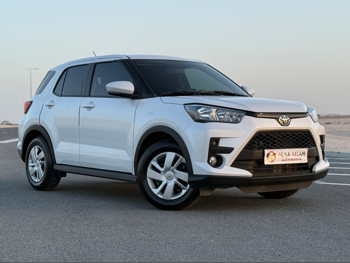 Toyota  Raize  2026  Automatic  15,000 Km  4 Cylinder  Four Wheel Drive (4WD)  SUV  White  With Warranty