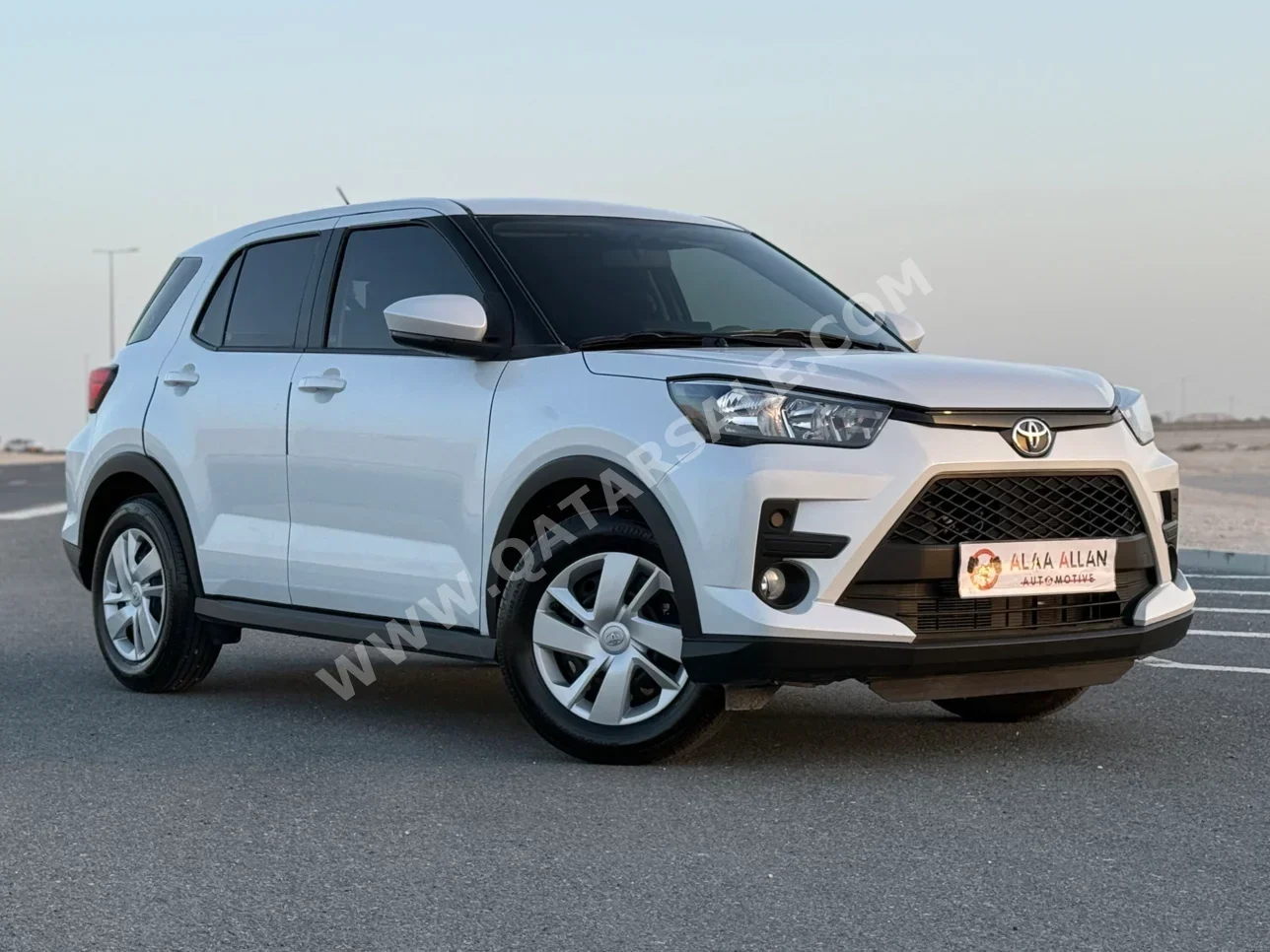 Toyota Raize 2026 Automatic 15,000 Km 4 Cylinder Four Wheel Drive (4WD) SUV White With Warranty