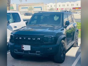 Jetour  T2  2025  Automatic  19,000 Km  4 Cylinder  Four Wheel Drive (4WD)  SUV  Black  With Warranty