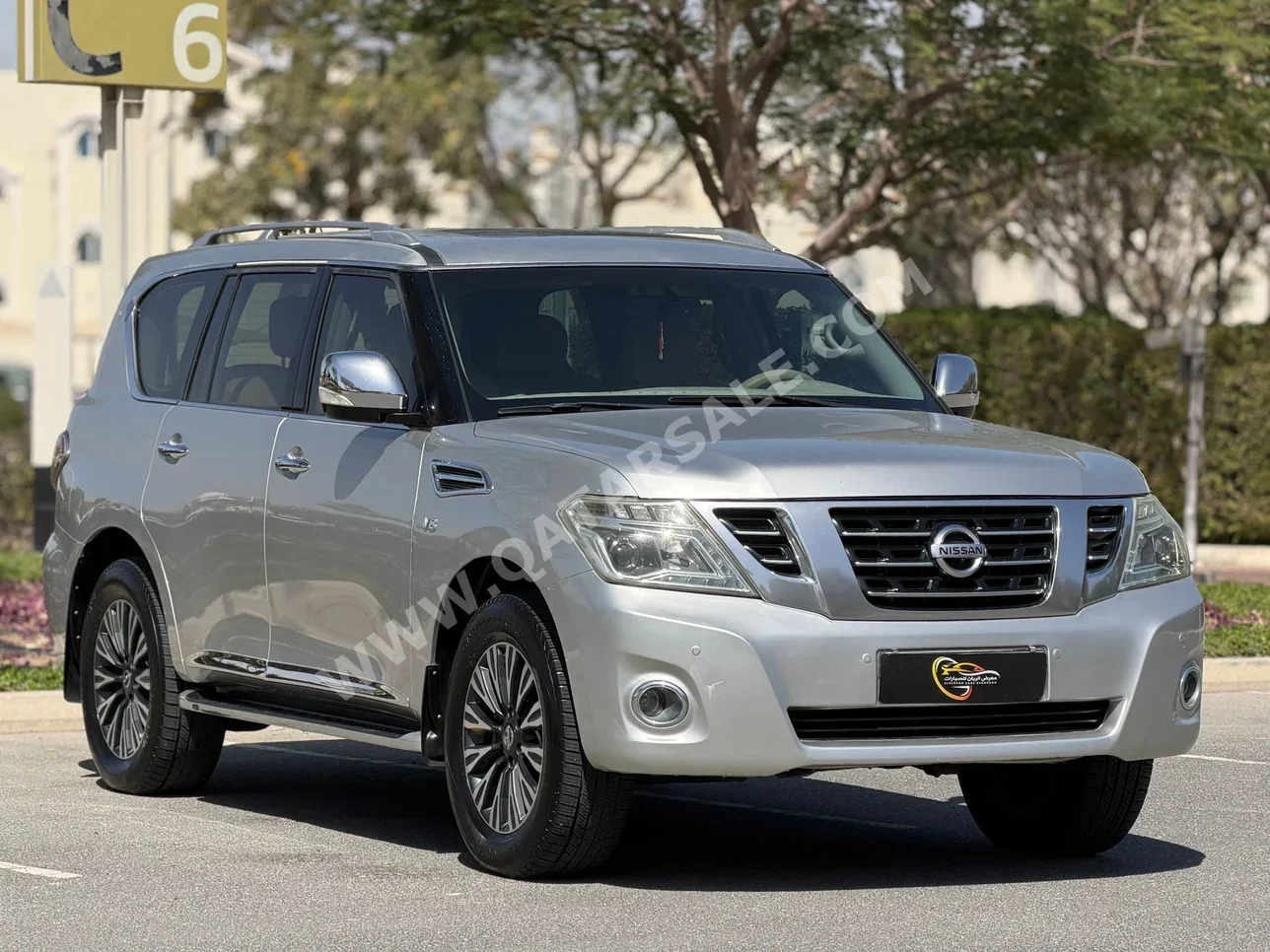 نيسان باترول اس اي 2012 اوتوماتيك 355,000 كم 8 سلندر دفع رباعي اس يو في فضي