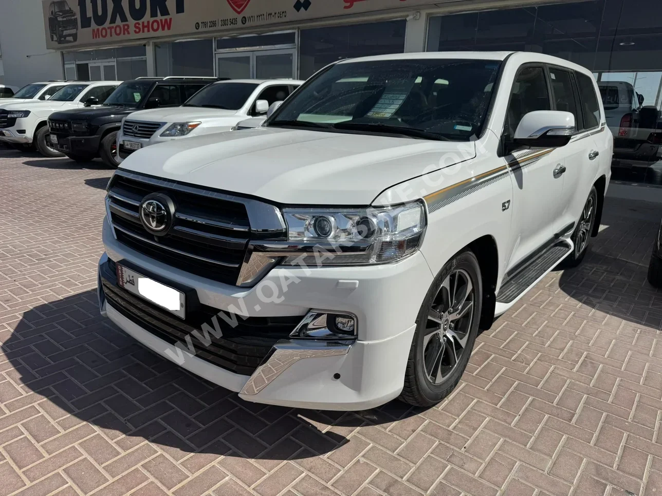 Toyota Land Cruiser VXR 2020 Automatic 81,000 Km 8 Cylinder Four Wheel Drive (4WD) SUV White