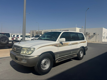 Toyota  Land Cruiser  GXR  2004  Manual  180,000 Km  6 Cylinder  Four Wheel Drive (4WD)  SUV  White