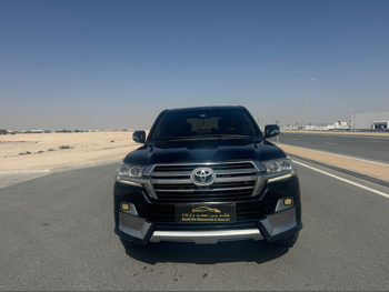 Toyota  Land Cruiser  VXR  2009  Automatic  441,000 Km  8 Cylinder  Four Wheel Drive (4WD)  SUV  Black