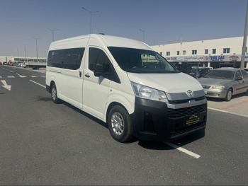 Toyota  Hiace  2019  Manual  407,000 Km  6 Cylinder  Rear Wheel Drive (RWD)  Van / Bus  White