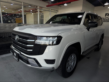 Toyota  Land Cruiser  G  2024  Automatic  41,000 Km  6 Cylinder  Four Wheel Drive (4WD)  SUV  White  With Warranty