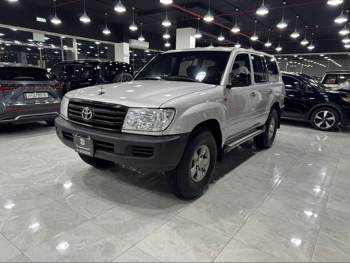 Toyota Land Cruiser G 2006 Automatic 1,322,113 Km 6 Cylinder Four Wheel Drive (4WD) SUV Silver