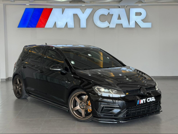 فوكس واغن  غولف  R  2018  اوتوماتيك  97,000 كم  4 سلندر  دفع رباعي  هاتشباك  أسود