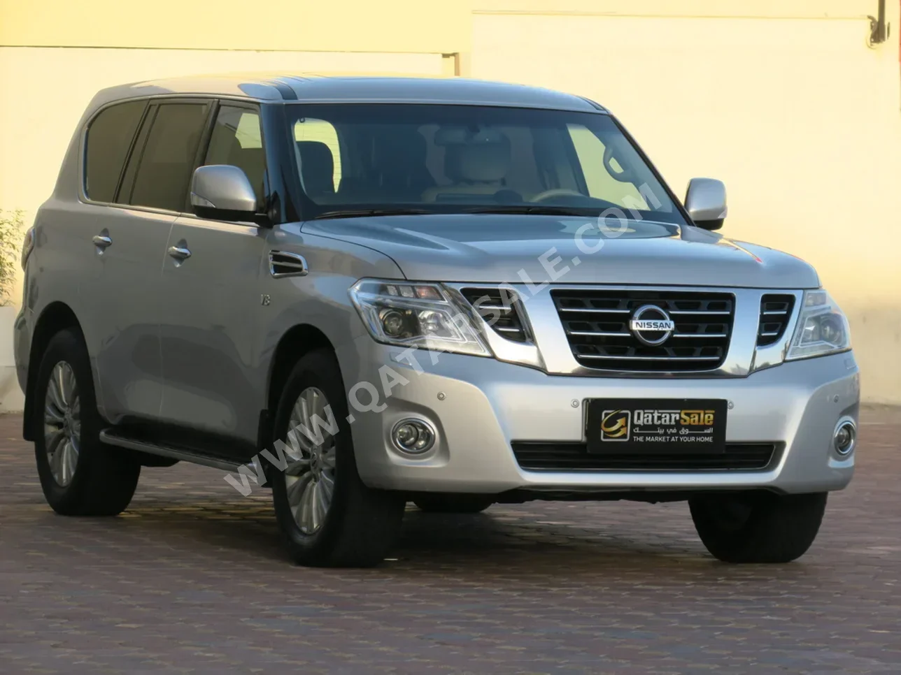 نيسان باترول تيتانيوم 2017 اوتوماتيك 99,000 كم 8 سلندر دفع رباعي اس يو في فضي
