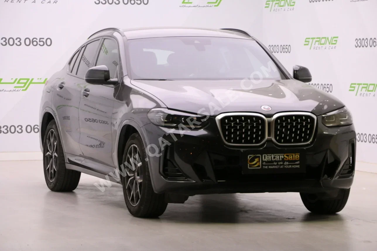 BMW  X-Series  X4  2022  Automatic  43,000 Km  4 Cylinder  Four Wheel Drive (4WD)  SUV  Gray