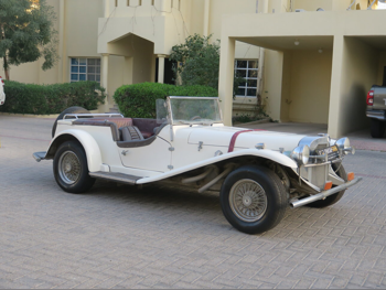 مرسيدس - بنز  رودستر  ريبليكا  1997  عادي  20,000 كم  4 سلندر  دفع خلفي  كشف  أبيض