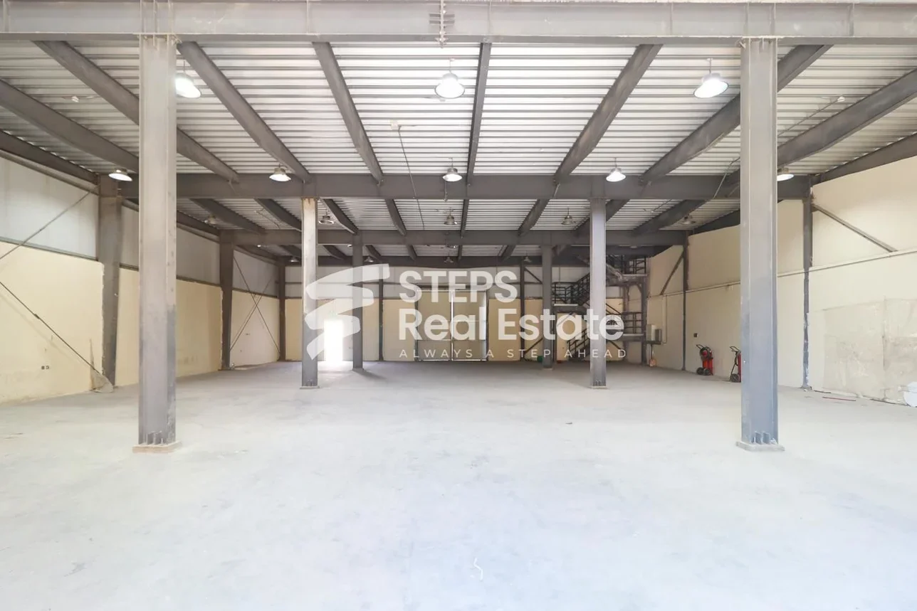 Warehouses & Stores - Al Rayyan  - Industrial Area  -Area Size: 900 Square Meter