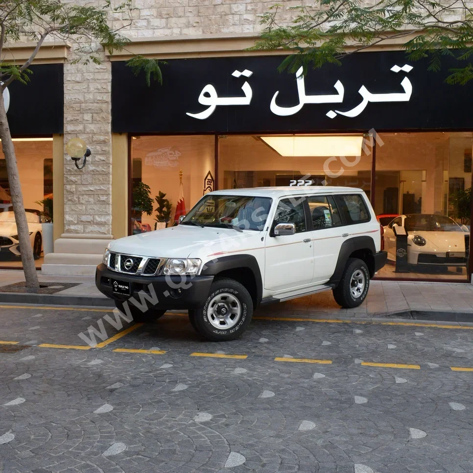 نيسان  باترول  جي ال  2023  اوتوماتيك  530 كم  6 سلندر  دفع رباعي  اس يو في  أبيض  تحت الضمان