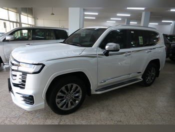 تويوتا  لاند كروزر  في اكس ار توين توربو  2025  اوتوماتيك  500 كم  6 سلندر  دفع رباعي  اس يو في  أبيض  تحت الضمان