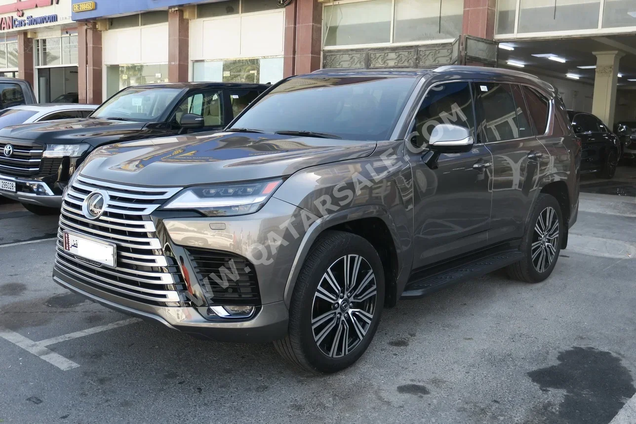 Lexus  LX  600 Luxury  2024  Automatic  12,000 Km  6 Cylinder  Four Wheel Drive (4WD)  SUV  Gray  With Warranty