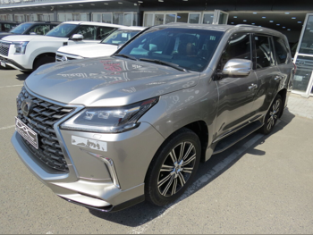 لكزس  ال اكس  570 اس  2021  اوتوماتيك  36,000 كم  8 سلندر  دفع رباعي  اس يو في  رمادي