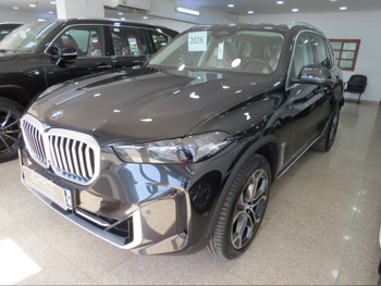 بي ام دبليو  الفئة - اكس  اكس 5  2026  اوتوماتيك  0 كم  6 سلندر  دفع رباعي  اس يو في  أسود  تحت الضمان