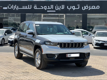 جييب  لاريدو  2025  اوتوماتيك  0 كم  6 سلندر  دفع رباعي  اس يو في  رمادي  تحت الضمان