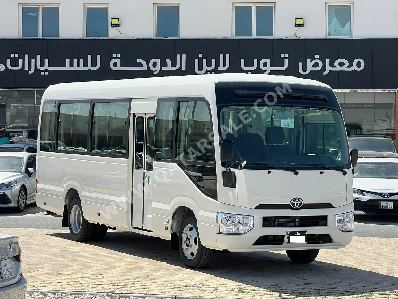 تويوتا كوستر 2025 عادي 0 كم 4 سلندر دفع خلفي فان \ باص أبيض