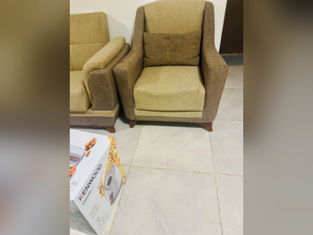 الأرائك والكنب والكراسي كنبة-سرير - جلد اصلي - اللون البيج - سرير أريكة