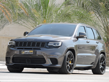 جييب  جراند شيروكي  تراك هوك  2018  اوتوماتيك  15,000 كم  8 سلندر  دفع رباعي  اس يو في  رمادي