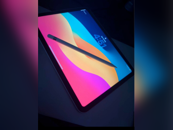 أبل  آي باد  (الجيل العاشر) -  256 جيجابايت - نظام الاتصال واي فاي فقط