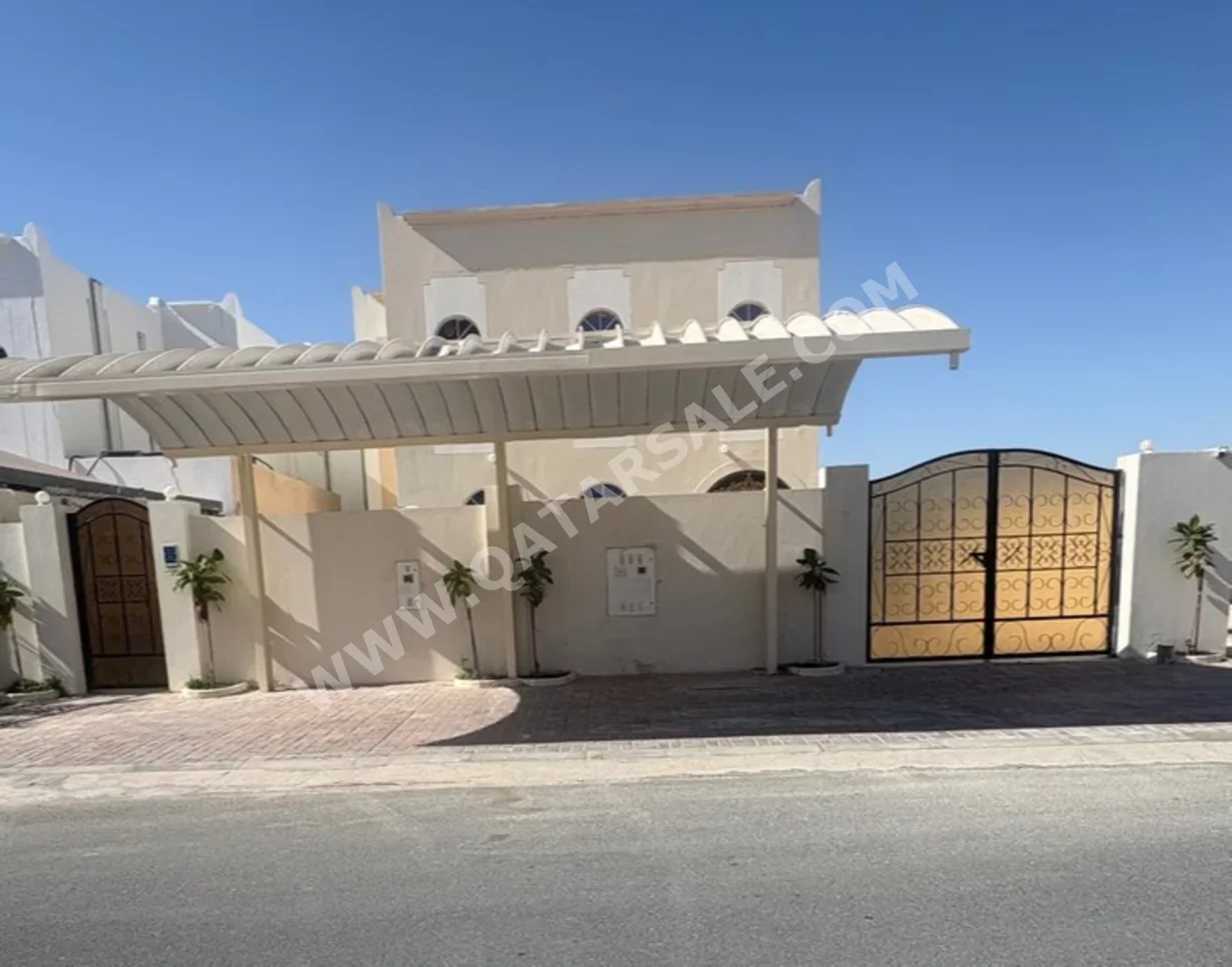 سكن عائلي  - غير مفروشة  - الخور  - الذخيرة  - 7 غرف نوم
