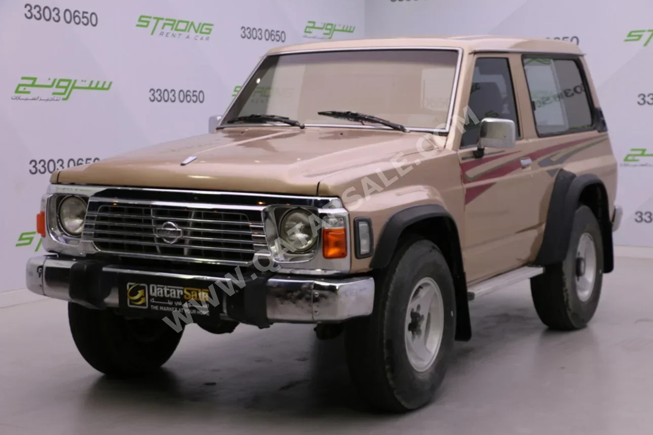 Nissan  Patrol  Safari  1995  Manual  192,000 Km  6 Cylinder  Four Wheel Drive (4WD)  SUV  Gold