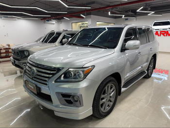 Lexus  LX  570 S  2012  Automatic  374,000 Km  8 Cylinder  Four Wheel Drive (4WD)  SUV  Silver
