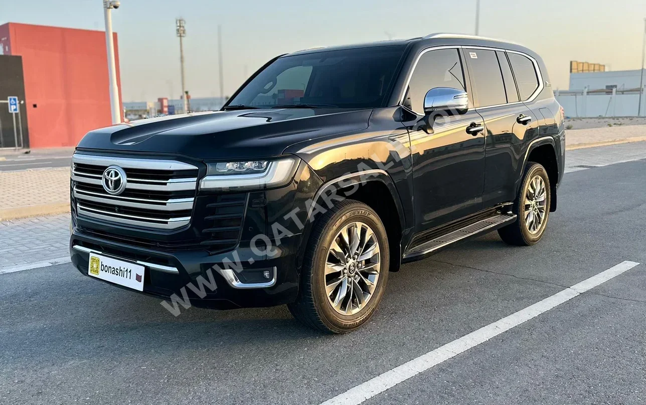 Toyota Land Cruiser VX Twin Turbo 2022 Automatic 98,000 Km 6 Cylinder Four Wheel Drive (4WD) SUV Black