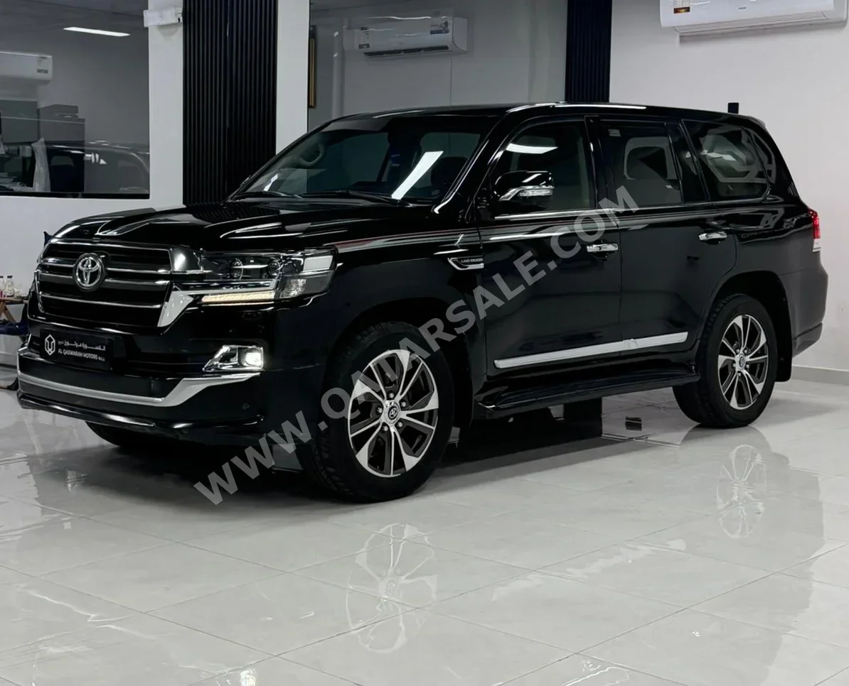 تويوتا لاند كروزر جي اكس ار - غراند تورينغ 2020 اوتوماتيك 269,000 كم 8 سلندر دفع رباعي اس يو في أسود