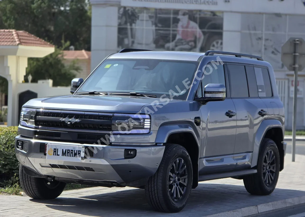 BYD Leopard 5 2026 Automatic 4,000 Km 4 Cylinder Four Wheel Drive (4WD) SUV Gray With Warranty