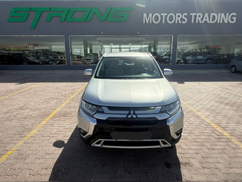 Mitsubishi  Outlander  2023  Automatic  55,000 Km  4 Cylinder  Four Wheel Drive (4WD)  SUV  Silver