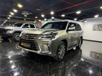 لكزس  ال اكس  570  2016  اوتوماتيك  181,000 كم  8 سلندر  دفع رباعي  اس يو في  فضي