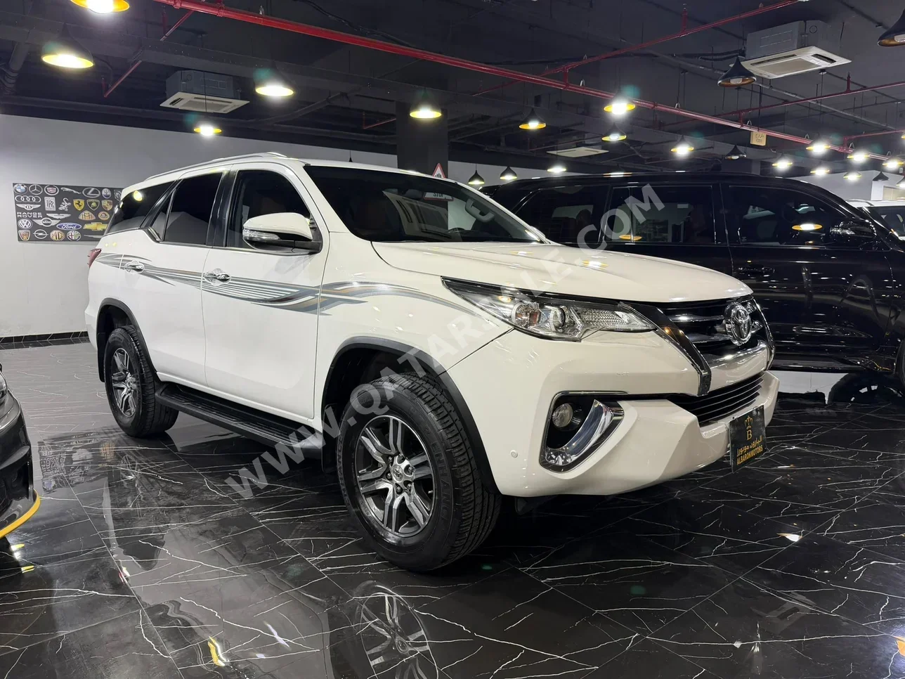 Toyota  Fortuner  2017  Automatic  159,000 Km  4 Cylinder  Four Wheel Drive (4WD)  SUV  White
