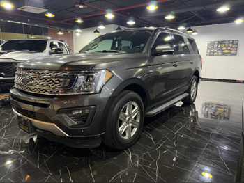 فورد  اكسبيديشن  2018  اوتوماتيك  115,000 كم  8 سلندر  دفع رباعي  اس يو في  رمادي