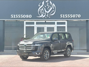 تويوتا  لاند كروزر  جي اكس ار توين توربو  2026  اوتوماتيك  0 كم  6 سلندر  دفع رباعي  اس يو في  رمادي  تحت الضمان