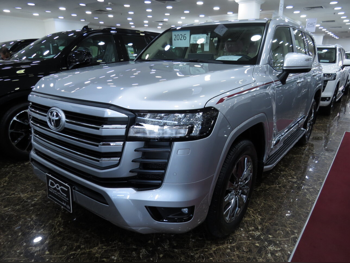 Toyota  Land Cruiser  GXR Twin Turbo  2026  Automatic  0 Km  6 Cylinder  Four Wheel Drive (4WD)  SUV  Silver  With Warranty