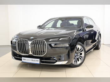 بي ام دبليو  الفئة - السابعة  735 اي  2024  اوتوماتيك  38,000 كم  6 سلندر  دفع خلفي  سيدان  أسود  تحت الضمان