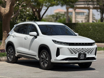 اكسيد ال اكس 4 سلندر إس يو في 2 في 4 أبيض 2025