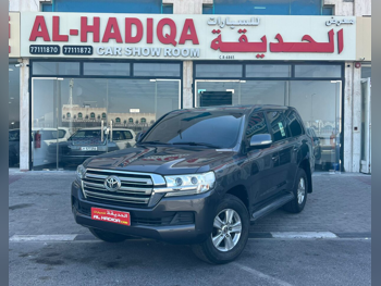 Toyota  Land Cruiser  GXR  2020  Automatic  102,000 Km  6 Cylinder  Four Wheel Drive (4WD)  SUV  Gray