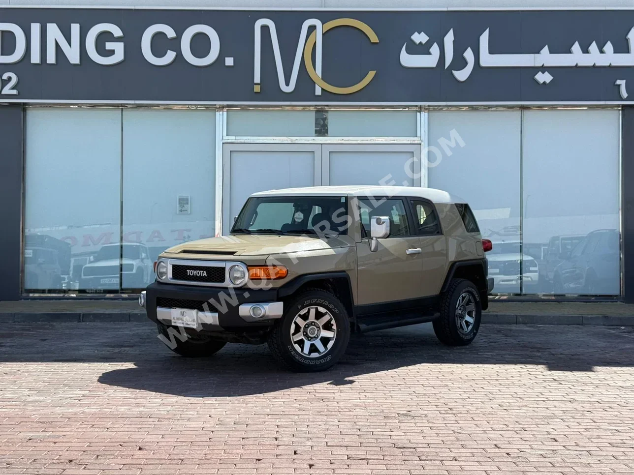 تويوتا  إف جي كروزر  2015  اوتوماتيك  229,000 كم  6 سلندر  دفع رباعي  اس يو في  بيج