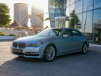 بي ام دبليو  الفئة - السابعة  730 Li  2018  اوتوماتيك  110,000 كم  4 سلندر  دفع خلفي  سيدان  فضي