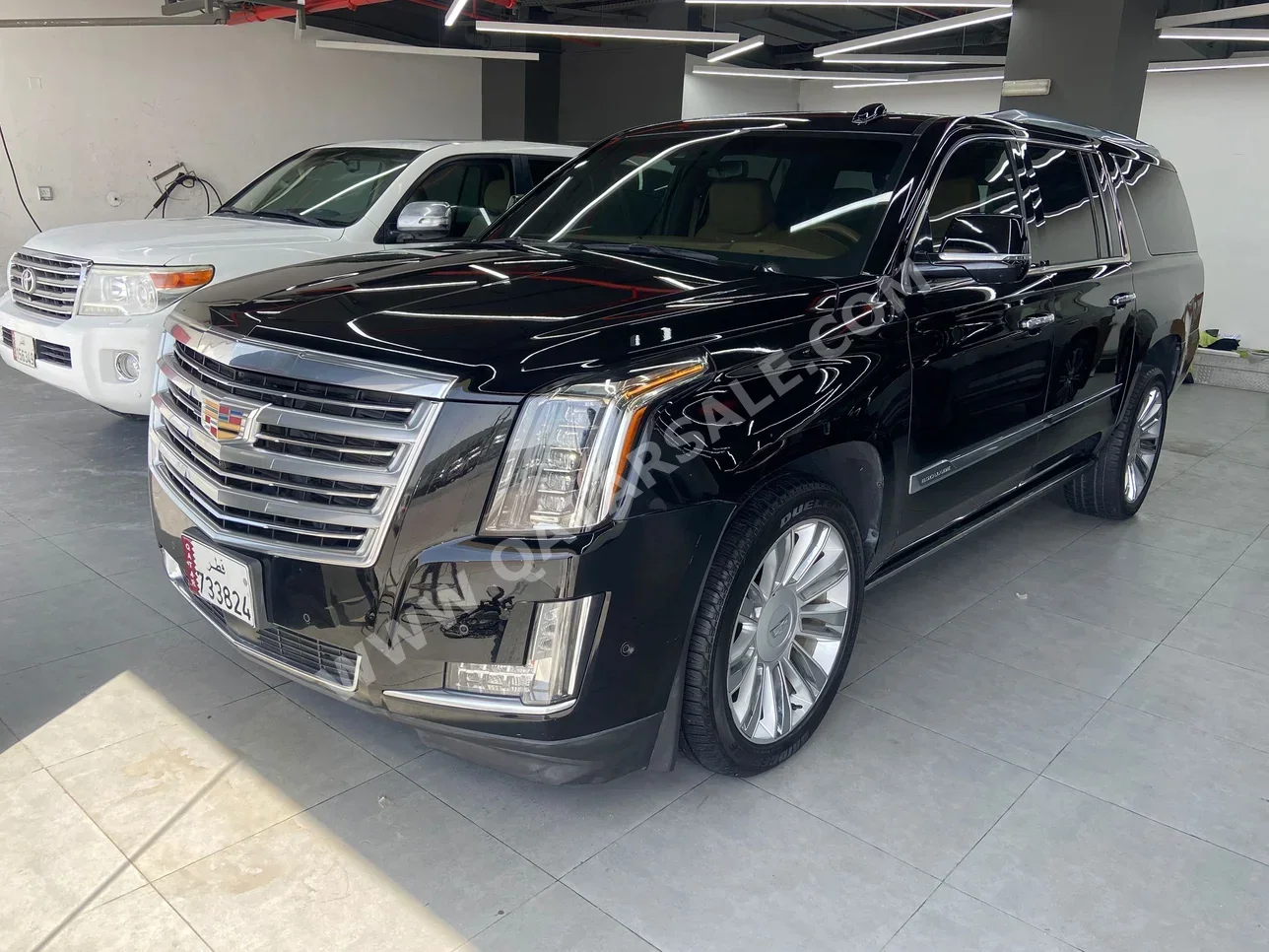 Cadillac Escalade 2017 Automatic 100,000 Km 8 Cylinder Four Wheel Drive (4WD) SUV Black