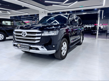 Toyota  Land Cruiser  GXR  2023  Automatic  69,000 Km  6 Cylinder  Four Wheel Drive (4WD)  SUV  Black  With Warranty