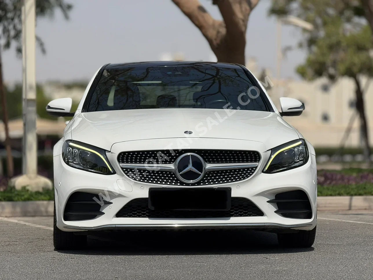 Mercedes-Benz  C-Class  200  2020  Automatic  133,000 Km  4 Cylinder  Rear Wheel Drive (RWD)  Sedan  White