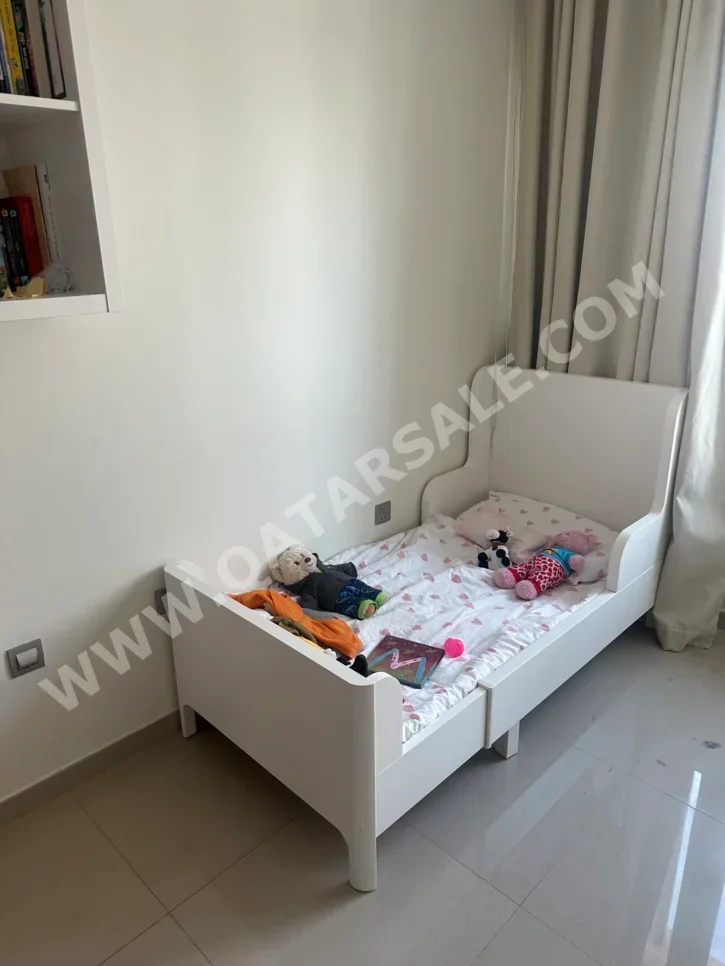 أسّرة الأطفال - ايكيا  - أبيض