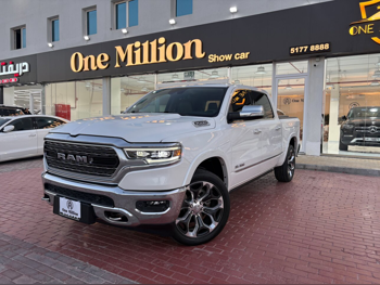 Dodge  Ram  Limited  2021  Automatic  32,000 Km  8 Cylinder  Four Wheel Drive (4WD)  Pick Up  White  With Warranty